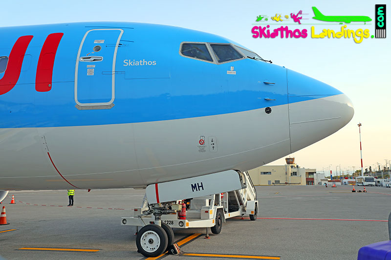 TUI Air B737 MAX 8, “Skiathos” arrived in… Skiathos!
