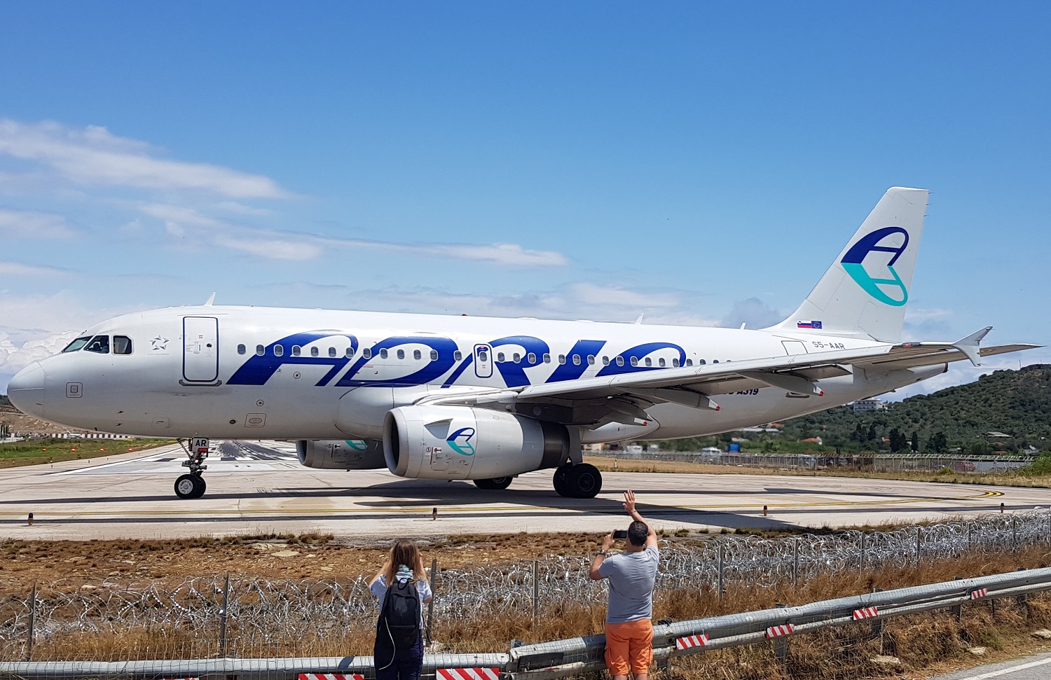 Adria Airways suspends flight operations